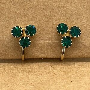 Vintage Coro Signed Womens Earrings Rhinestone Green Winter Holiday Christmas